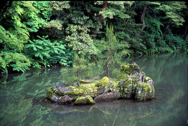 Kenroku-en