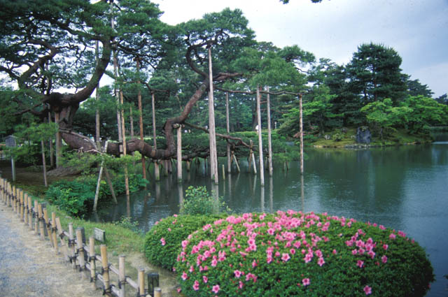 Kenroku-en
